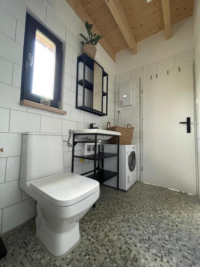 Domek Pod Stromcem Czernica  Экстерьер фото